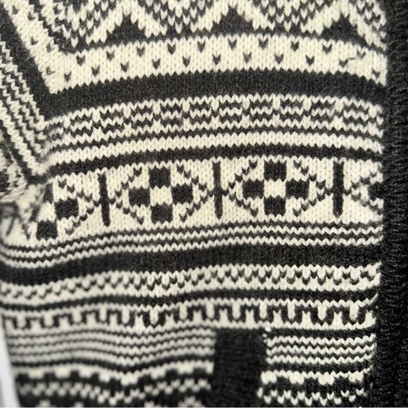 Old Navy Boy’s 4T Sweater Hoodie Black White Fair Isle Knit Full Zip Lined NWOT - Picture 8 of 14